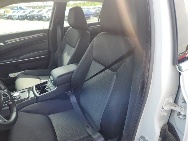 2020 Chrysler 300 Touring Farmington MO