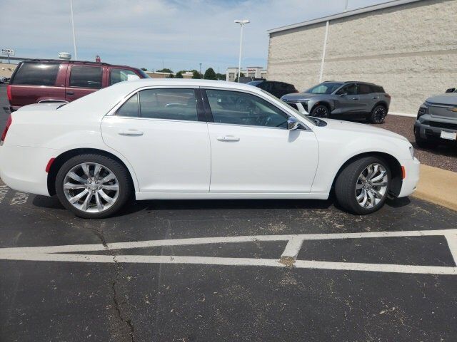 2020 Chrysler 300 Touring Farmington MO