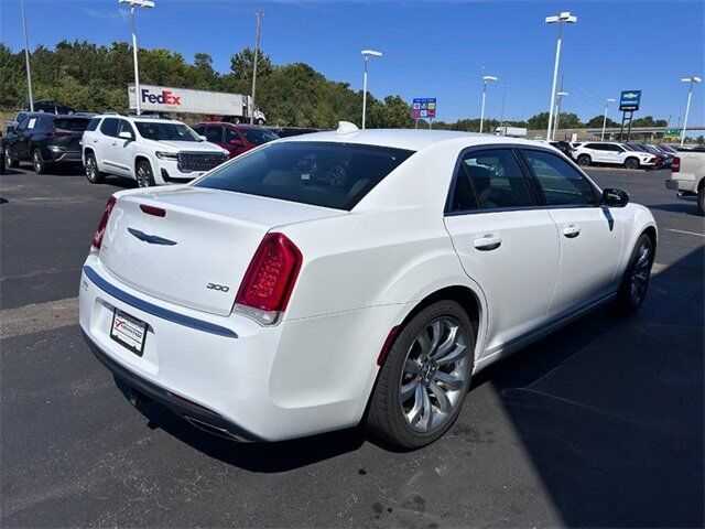 2020 Chrysler 300 Touring Farmington MO