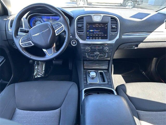 2020 Chrysler 300 Touring Farmington MO