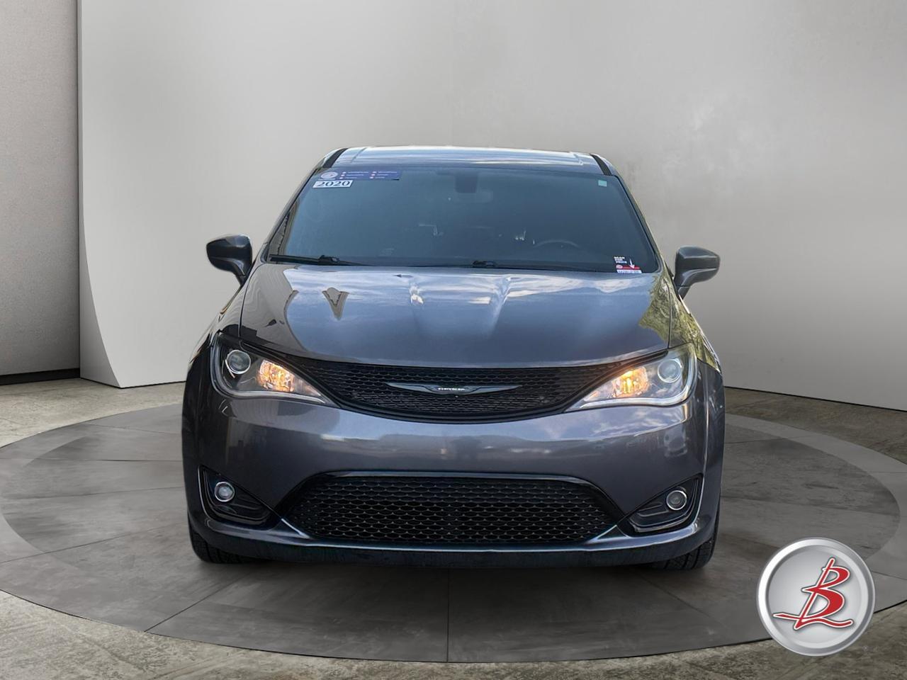2020 Chrysler PACIFICA Touring