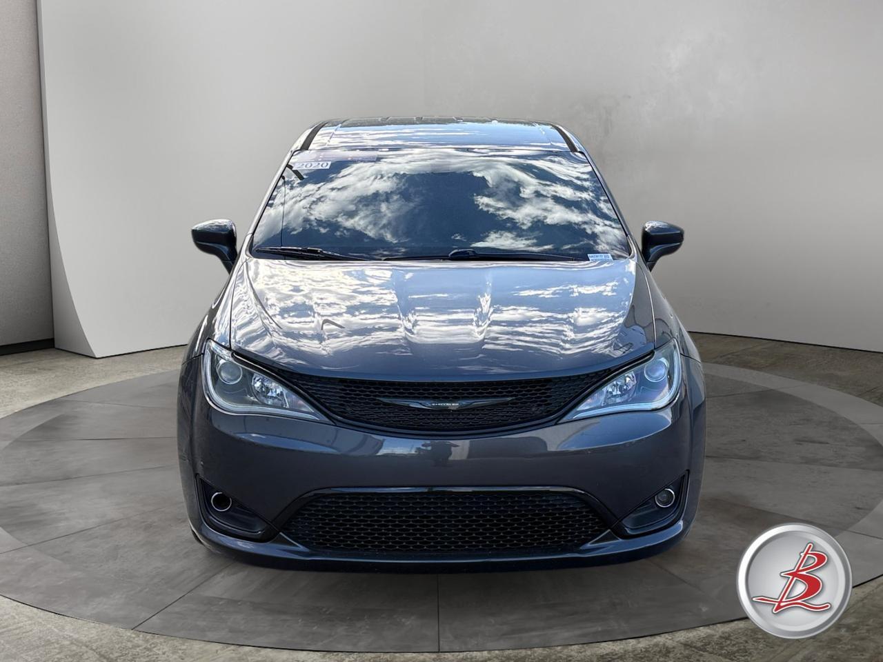 2020 Chrysler PACIFICA Touring