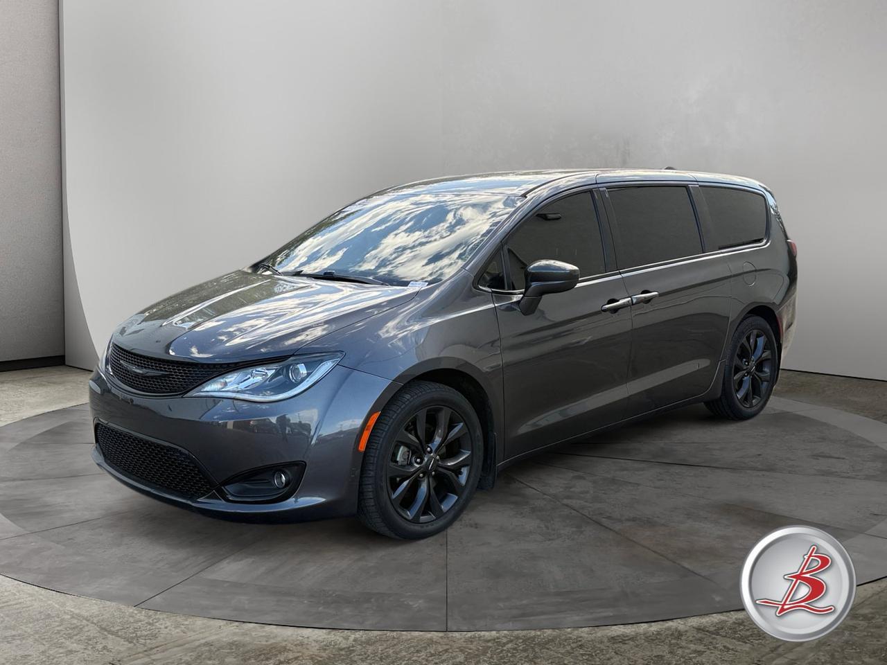 2020 Chrysler PACIFICA Touring