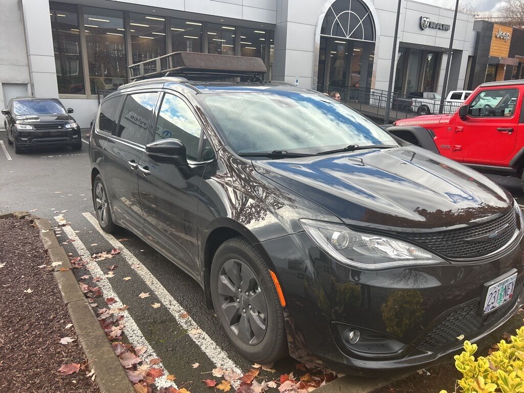 2020 Chrysler Pacifica Hybrid Limited Portland OR