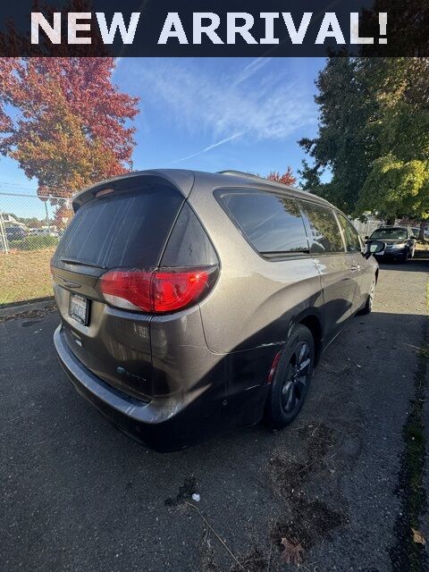 2020 Chrysler Pacifica Hybrid Limited Renton WA