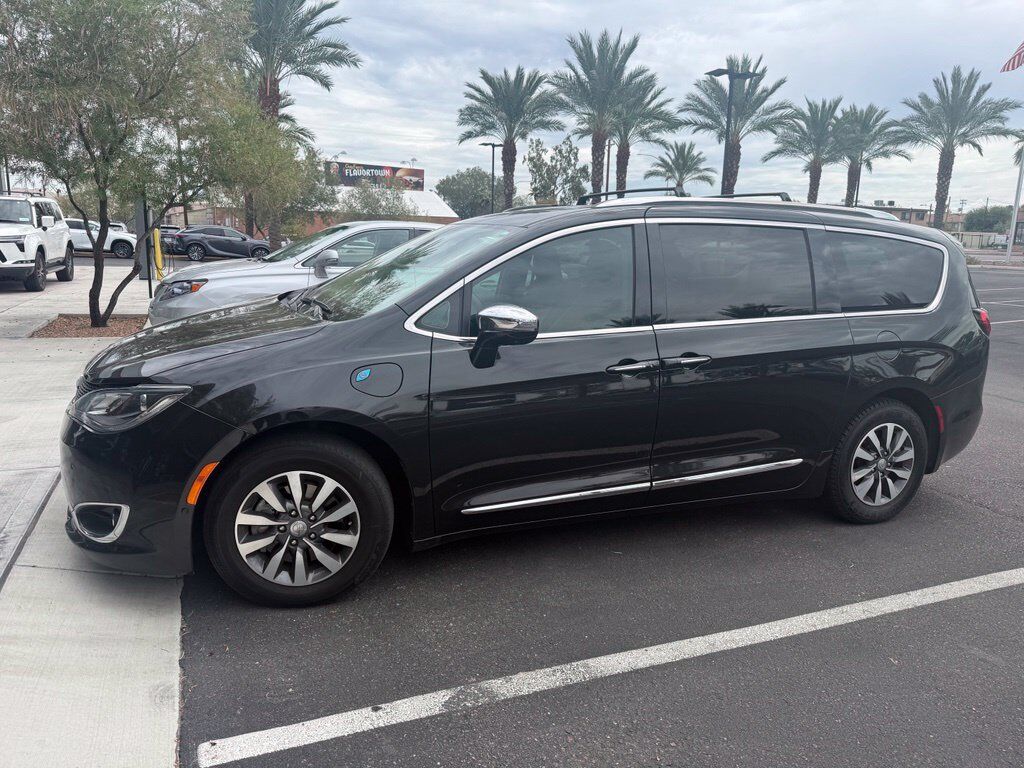 2020 Chrysler Pacifica Hybrid Limited