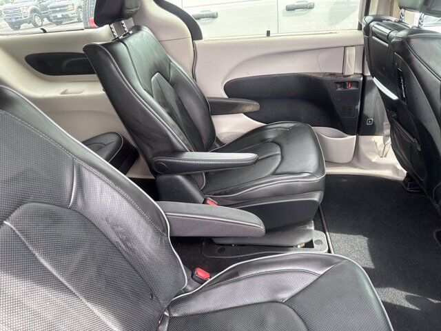 2020 Chrysler Pacifica Hybrid Limited Washington MO