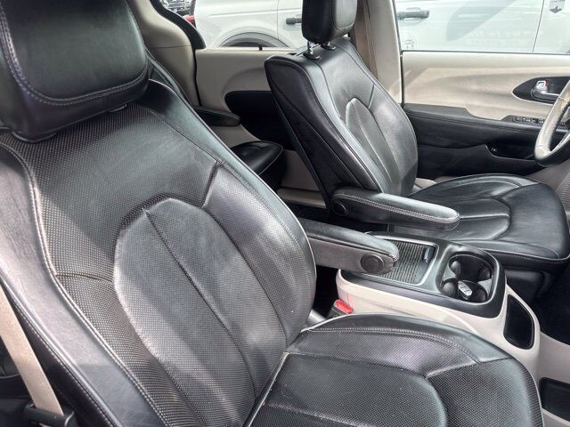 2020 Chrysler Pacifica Hybrid Limited Washington MO