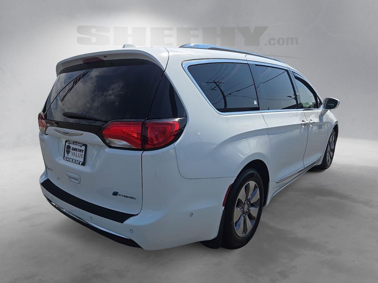 2020 Chrysler Pacifica Hybrid Limited Fredericksburg VA