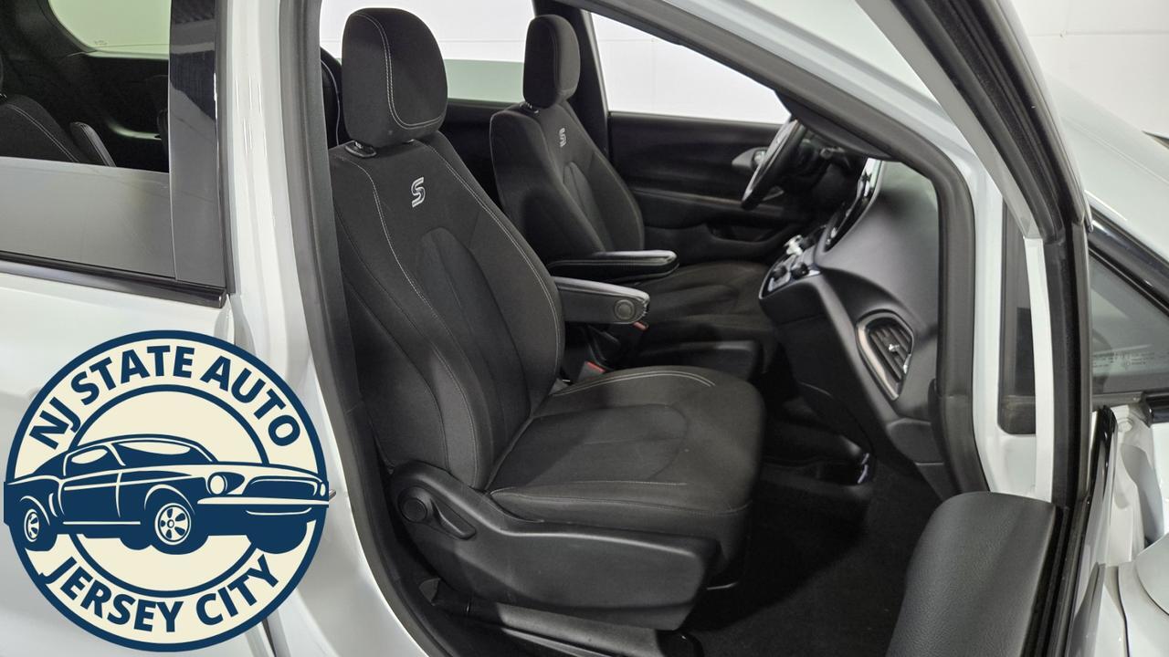 2020 Chrysler Pacifica Hybrid Touring Jersey City NJ