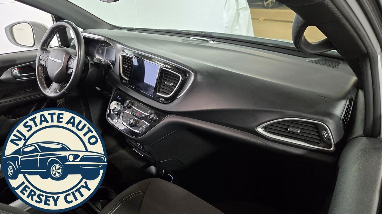 2020 Chrysler Pacifica Hybrid Touring Jersey City NJ