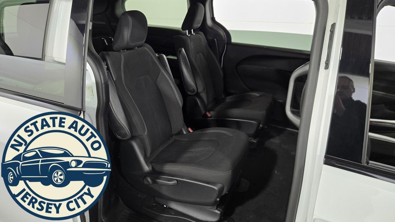 2020 Chrysler Pacifica Hybrid Touring Jersey City NJ