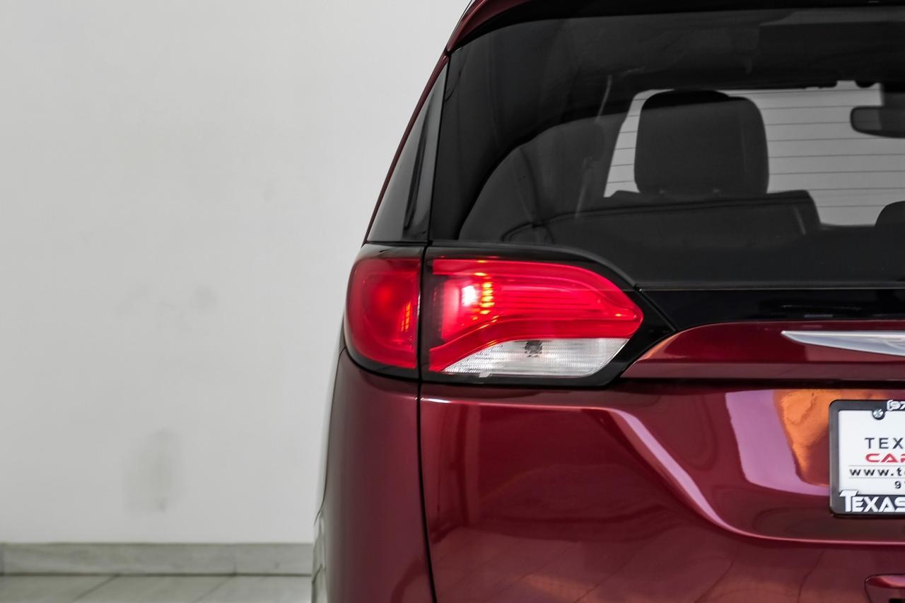 2020 Chrysler Pacifica LIMITED BLIND SPOT NAVIGATION PANORAMA LEATHER HEATED & COOLED S Carrollton TX