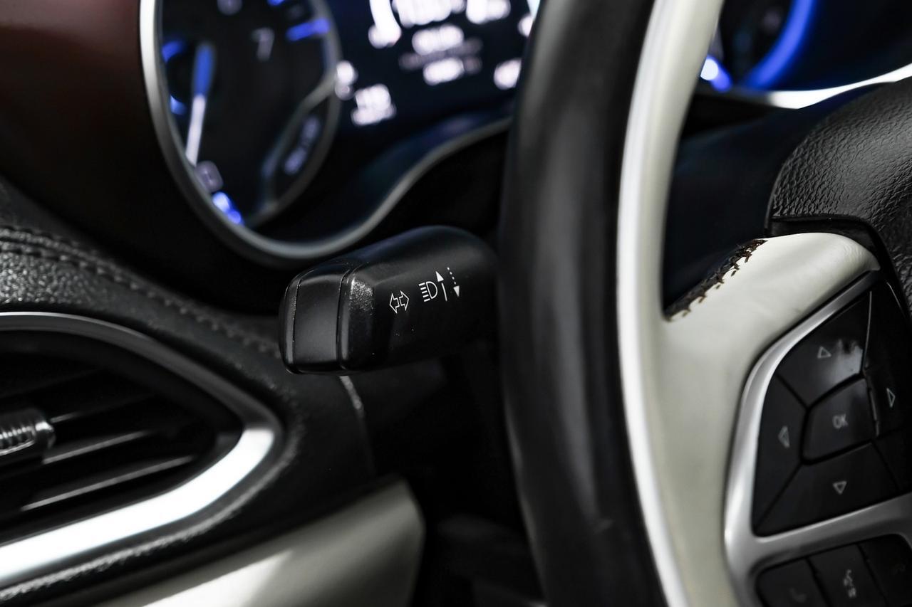 2020 Chrysler Pacifica LIMITED BLIND SPOT NAVIGATION PANORAMA LEATHER HEATED & COOLED S Carrollton TX