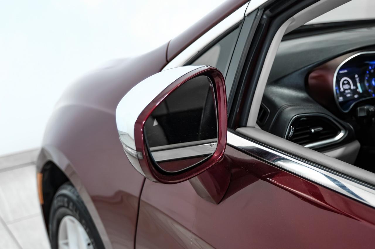 2020 Chrysler Pacifica LIMITED BLIND SPOT NAVIGATION PANORAMA LEATHER HEATED & COOLED S Carrollton TX