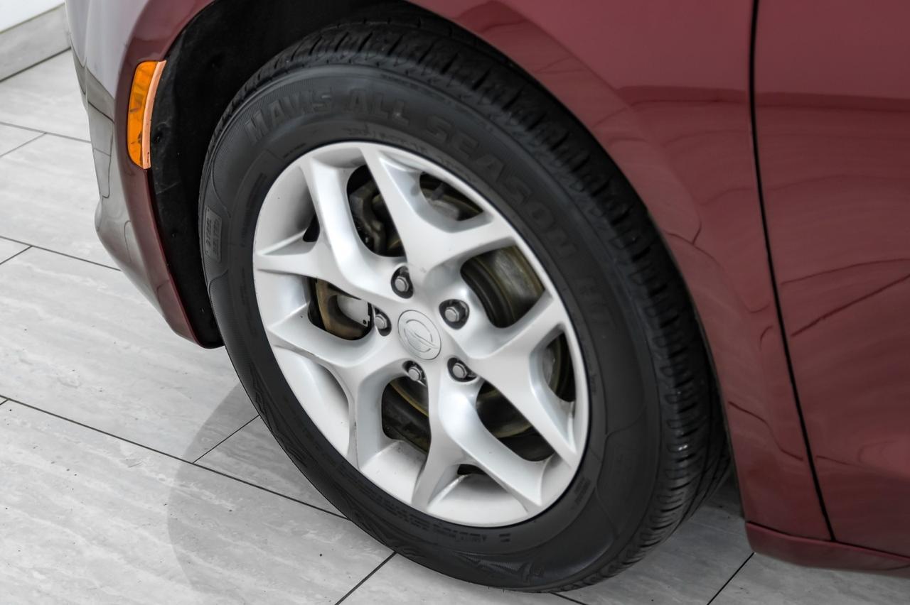 2020 Chrysler Pacifica LIMITED BLIND SPOT NAVIGATION PANORAMA LEATHER HEATED & COOLED SEATS REAR CAMERA Carrollton TX