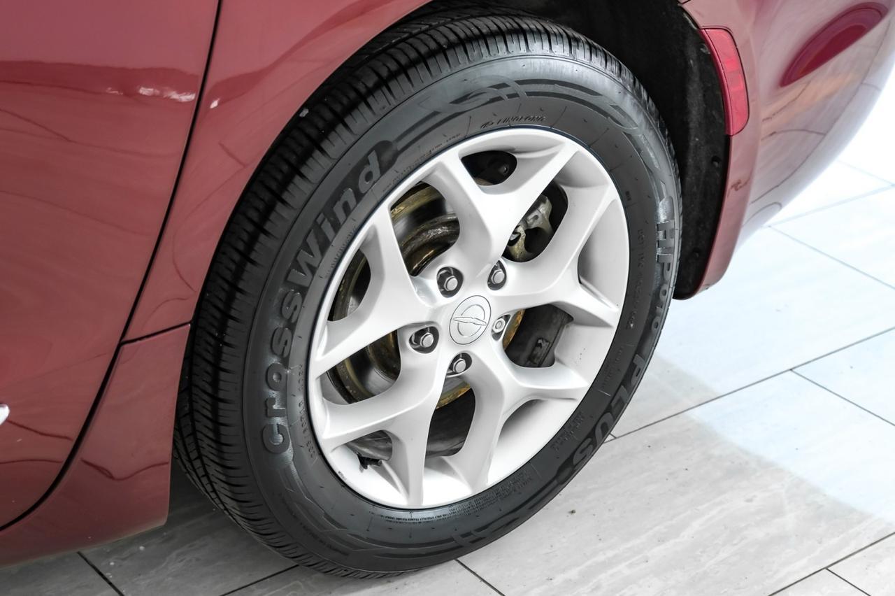 2020 Chrysler Pacifica LIMITED BLIND SPOT NAVIGATION PANORAMA LEATHER HEATED & COOLED SEATS REAR CAMERA Carrollton TX