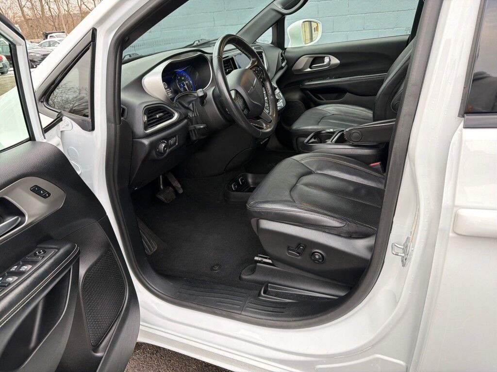 2020 Chrysler Pacifica Launch Edition Owego NY