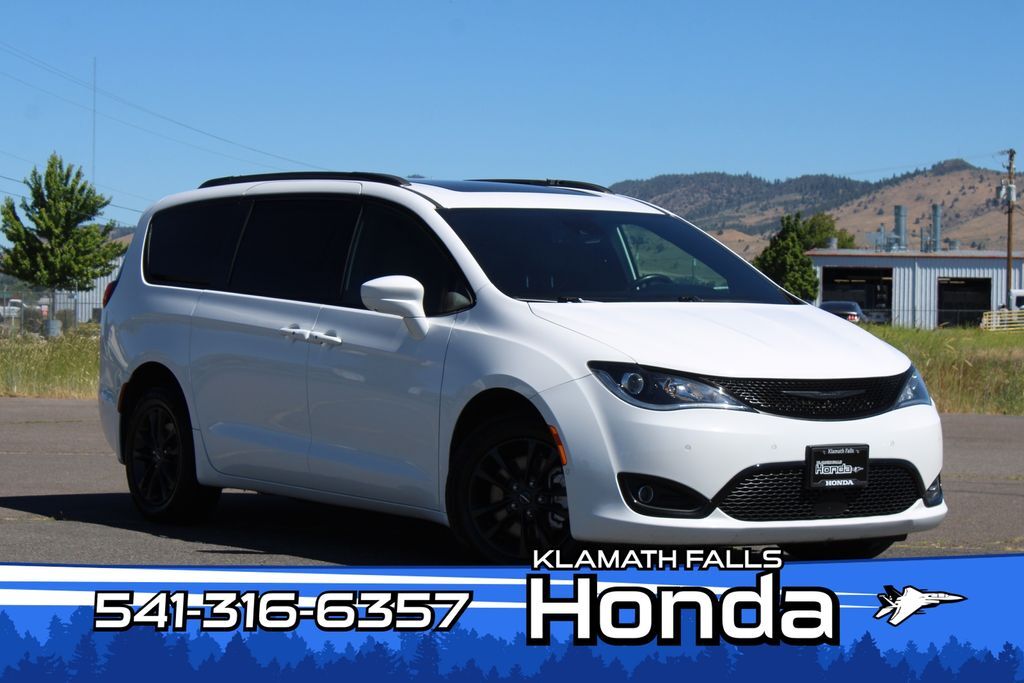 2020 Chrysler Pacifica Launch Edition
