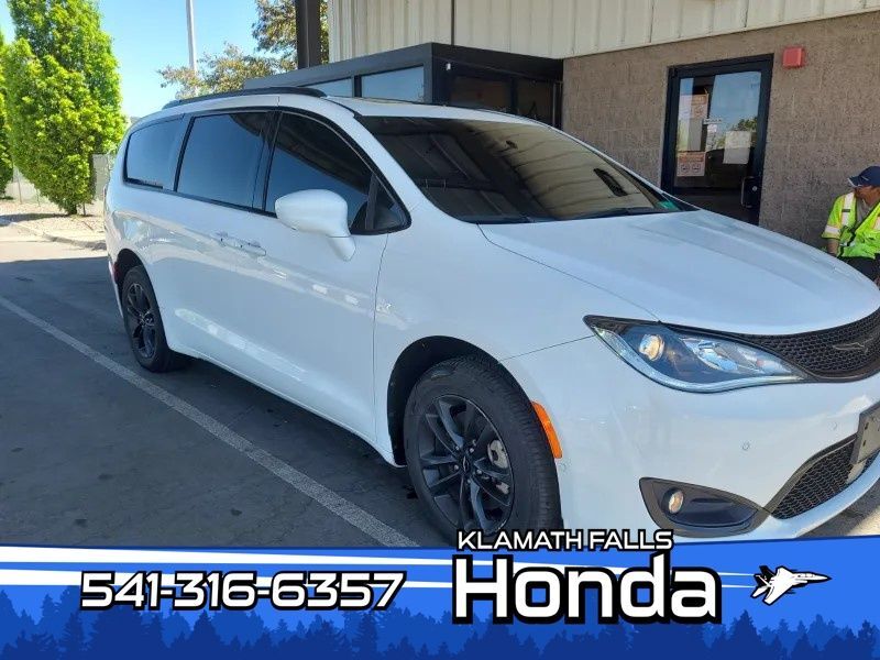 2020 Chrysler Pacifica Launch Edition