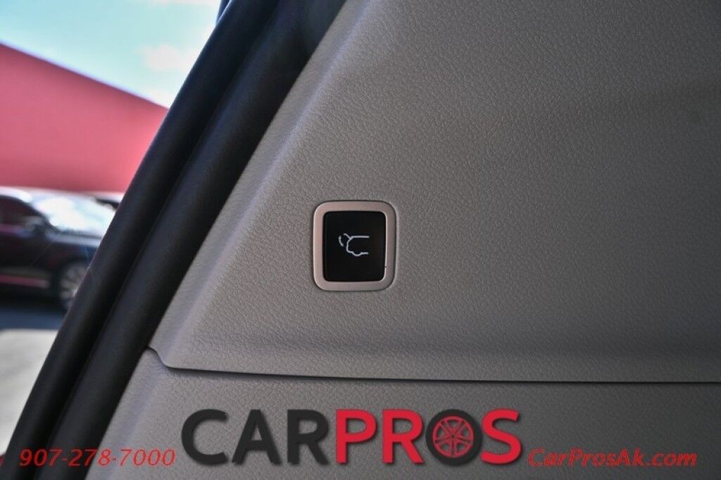 2020 Chrysler Pacifica Limited - Front Leather Heated & Cooled Seats - Heated Steering Wheel - Panoramic Sunroof - Navigation - Power Liftgate - Remote Start - Heated 2nd Row - 3rd Row - Seats 7 - Bluetooth Anchorage AK