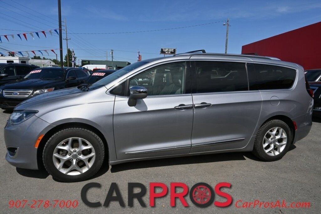 2020 Chrysler Pacifica Limited - Remote Start - Front Heated & Cooled Leather Seats - 2nd Row Heated Seats - Heated Steering Wheel - Bluetooth - Apple CarPlay & Andriod Auto - Backup Camera - Nav - Sunroof - 3rd Row Seats 7 - HID Headlights