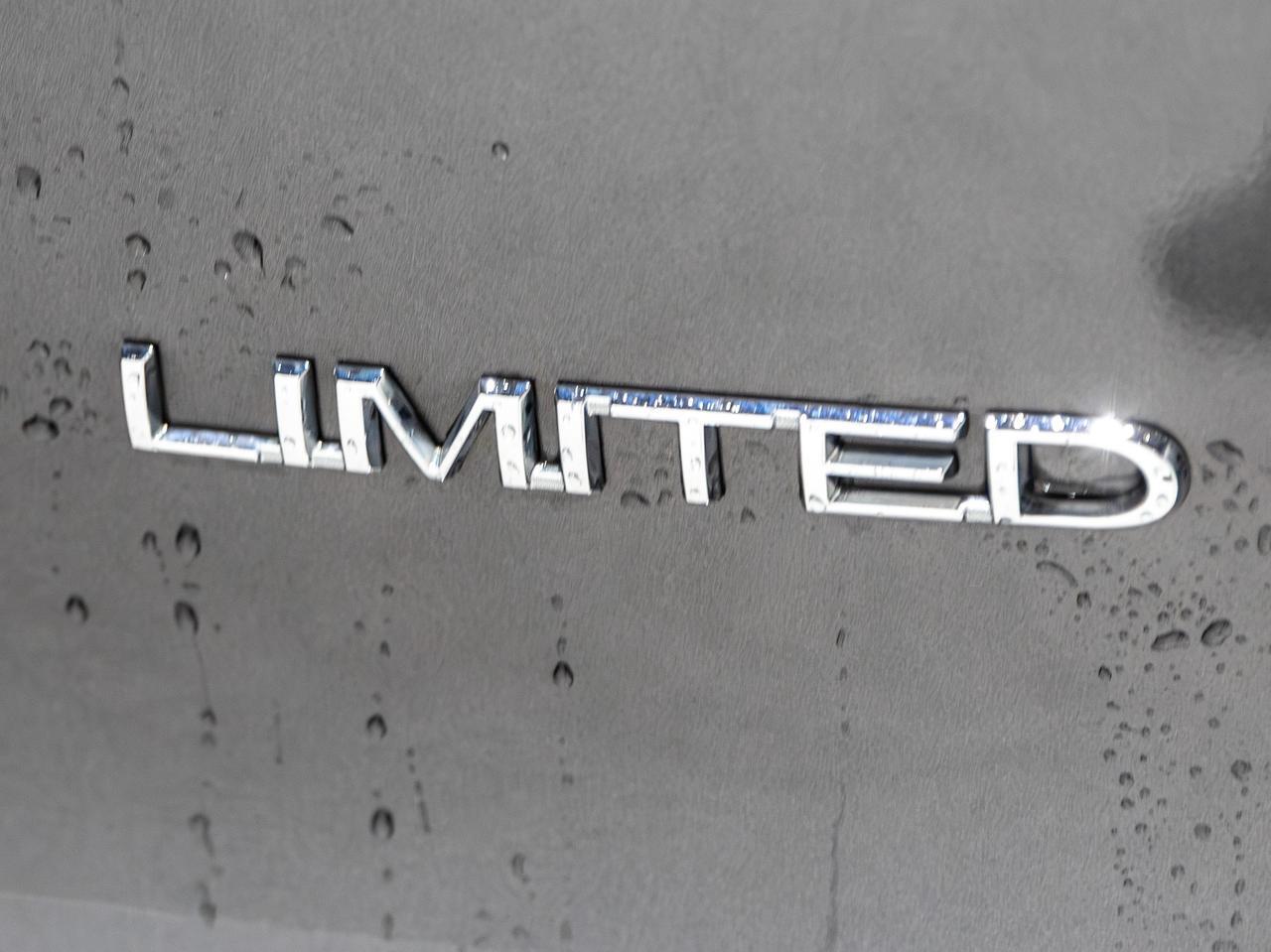 2020 Chrysler Pacifica Limited 7-Passenger NAV Cranberry PA