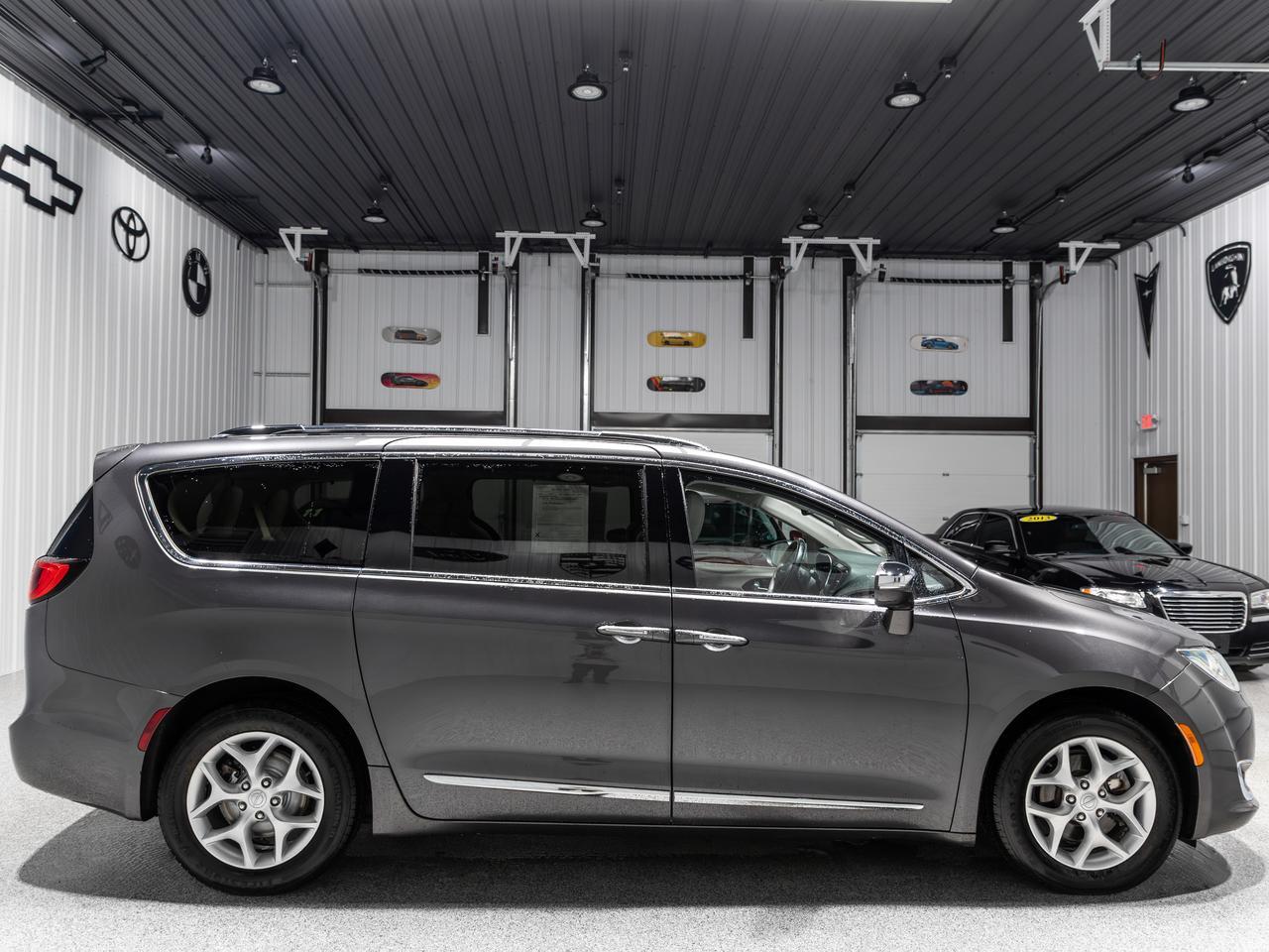 2020 Chrysler Pacifica Limited 7-Passenger NAV Cranberry PA