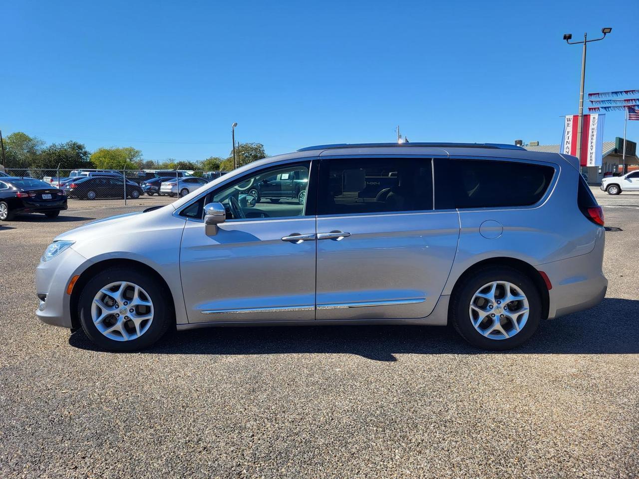 2020 Chrysler Pacifica Limited Beeville TX