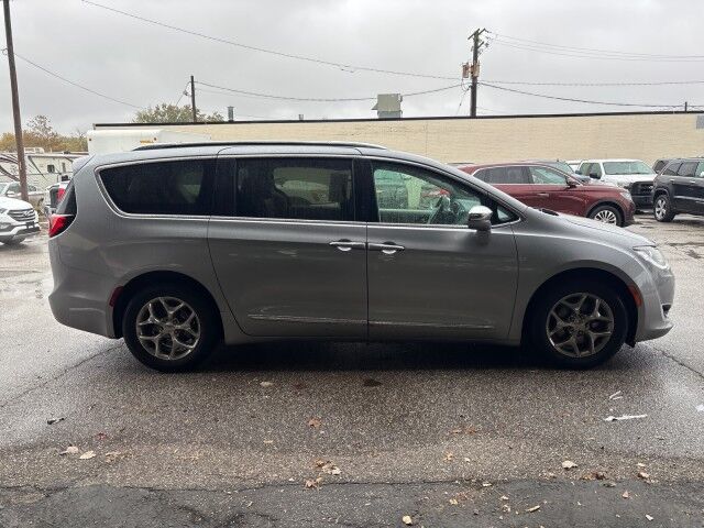 2020 Chrysler Pacifica Limited Cleveland OH