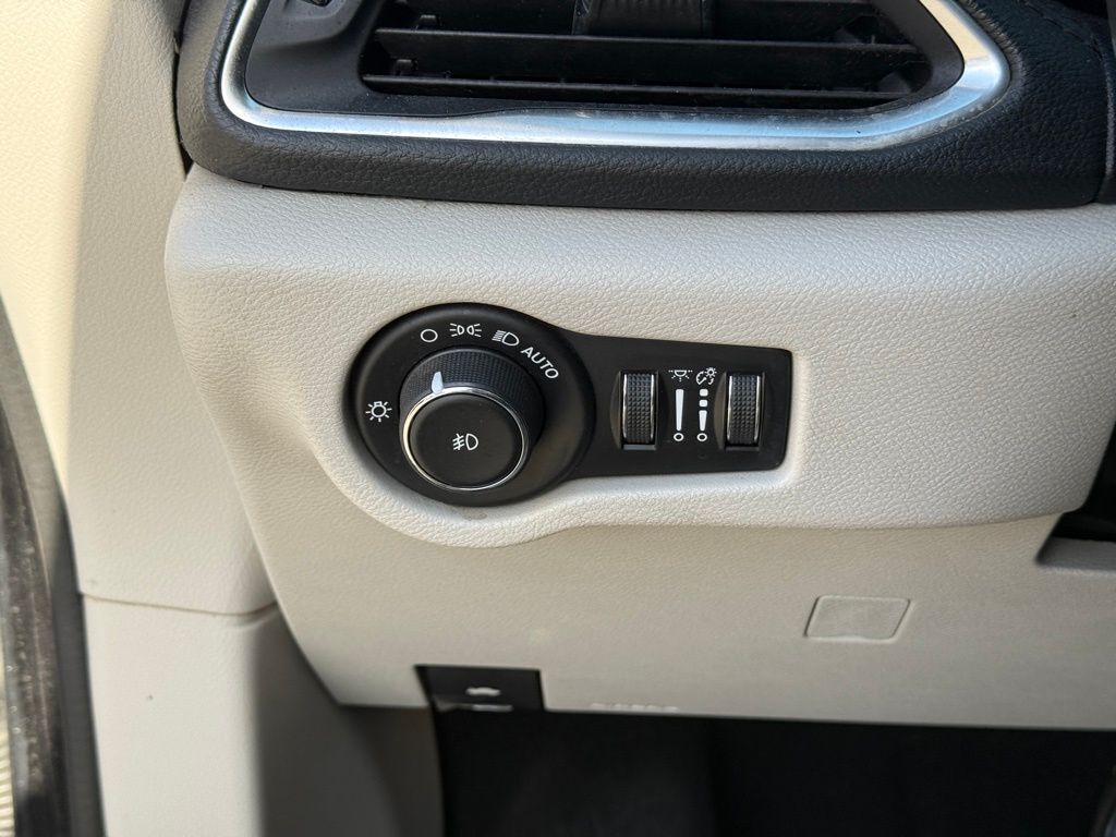 2020 Chrysler Pacifica Limited Crestwood KY