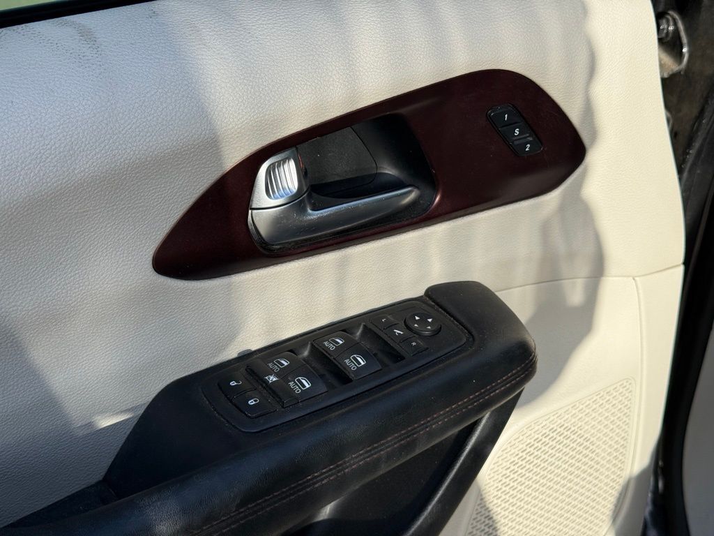 2020 Chrysler Pacifica Limited Crestwood KY