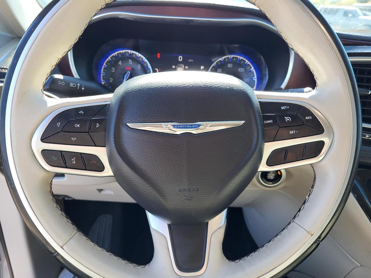 2020 Chrysler Pacifica Limited FWD Beeville TX