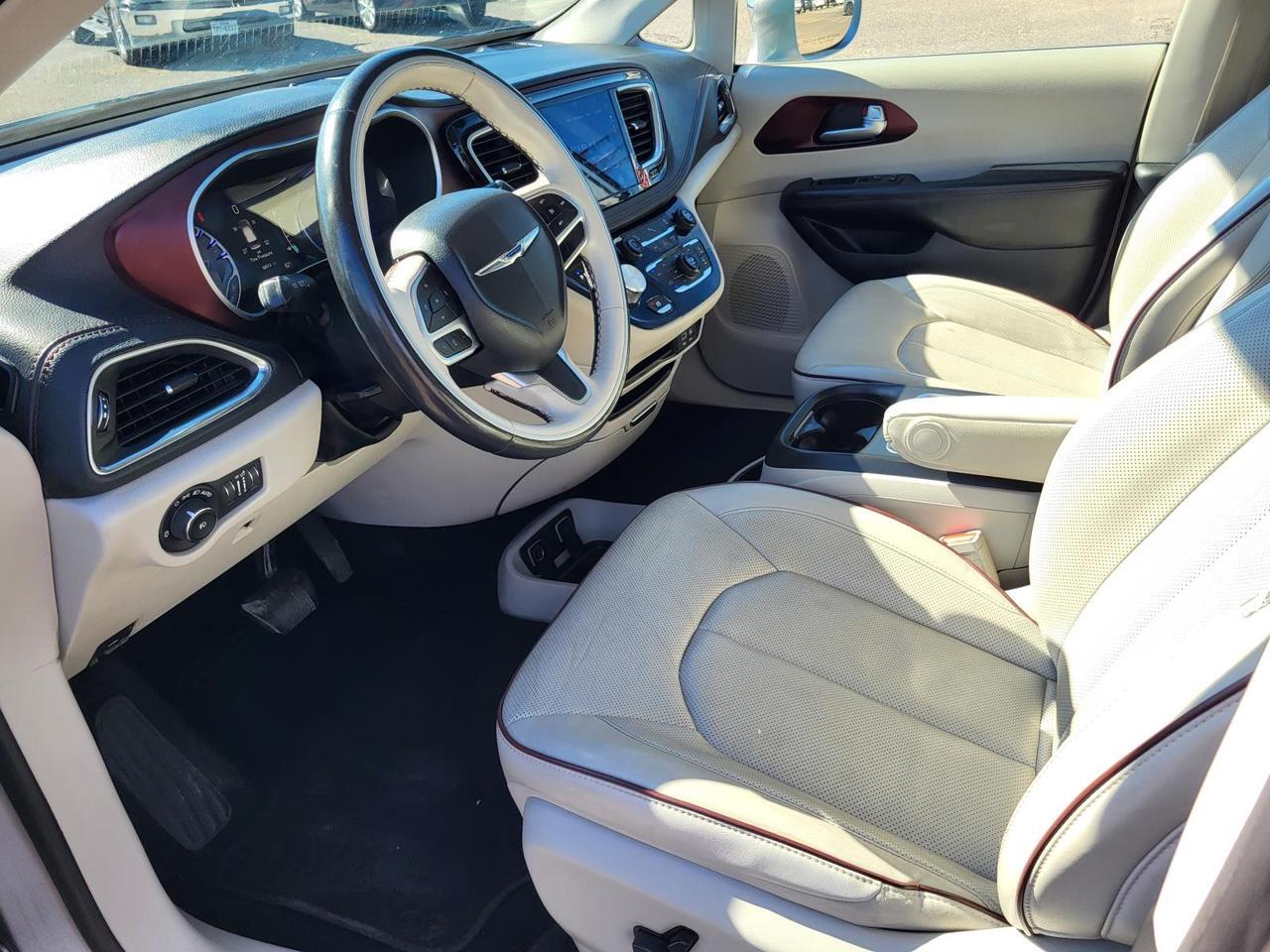 2020 Chrysler Pacifica Limited FWD Beeville TX