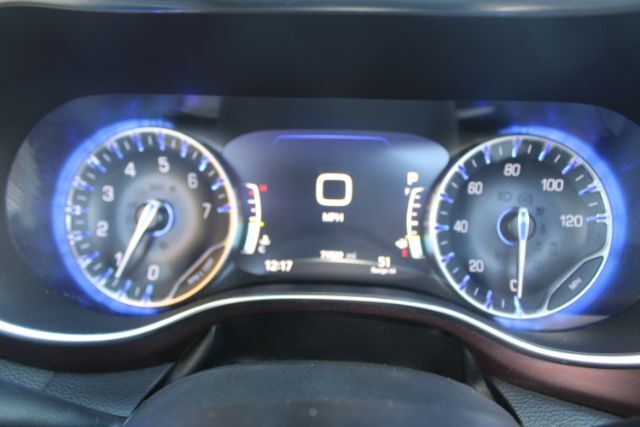 2020 Chrysler Pacifica Limited photo 18