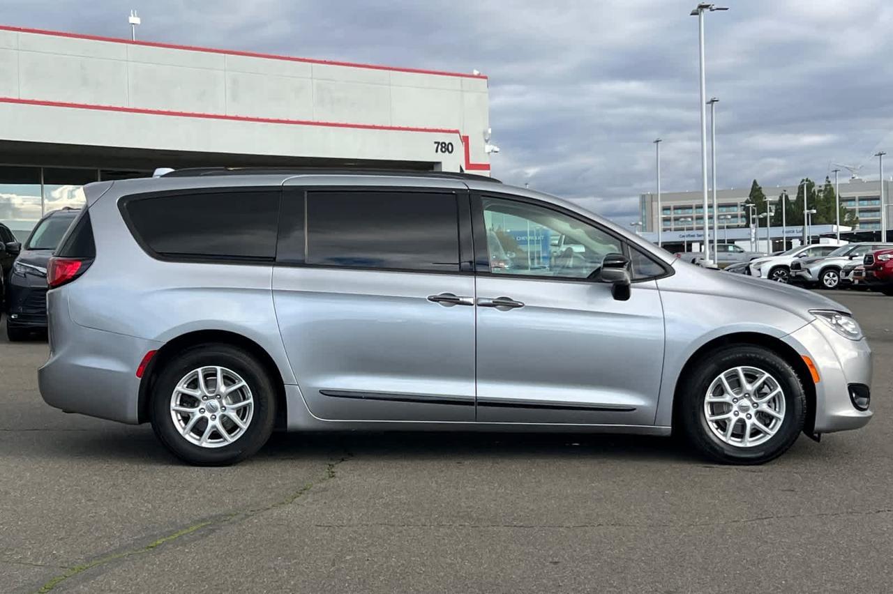 2020 Chrysler Pacifica Limited Roseville CA