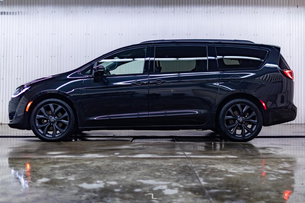 2020 Chrysler Pacifica Limited S Leather Nav BCam Red Deer AB