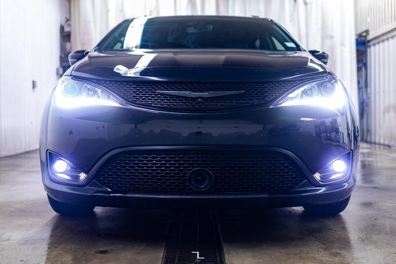 2020 Chrysler Pacifica Limited S Leather Nav BCam Red Deer AB