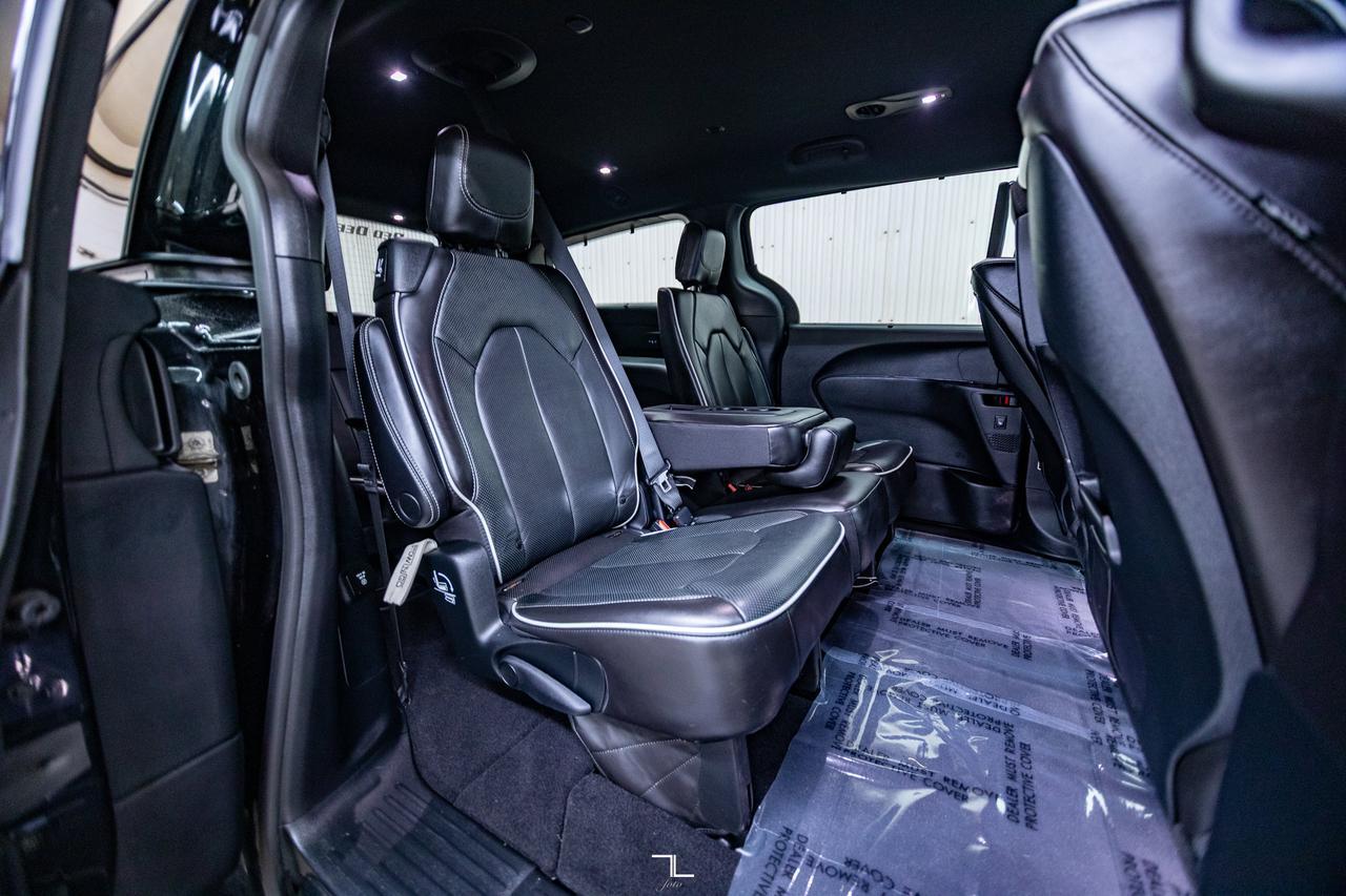 2020 Chrysler Pacifica Limited S Leather Nav BCam Red Deer AB