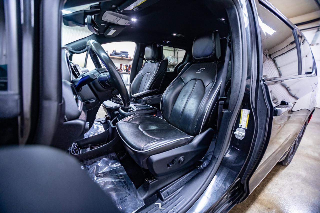 2020 Chrysler Pacifica Limited S Leather Nav BCam Red Deer AB