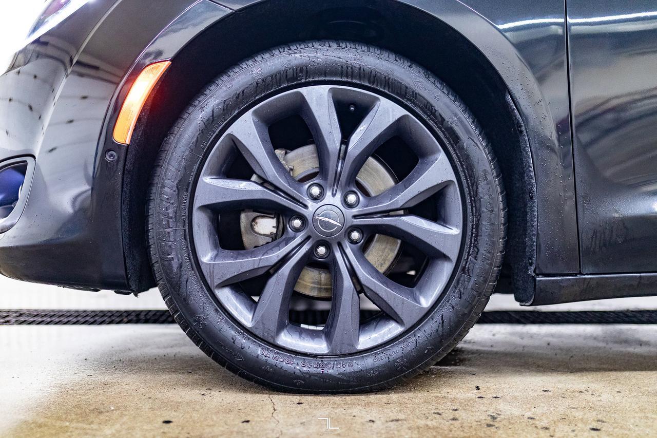 2020 Chrysler Pacifica Limited S Leather Nav BCam Red Deer AB