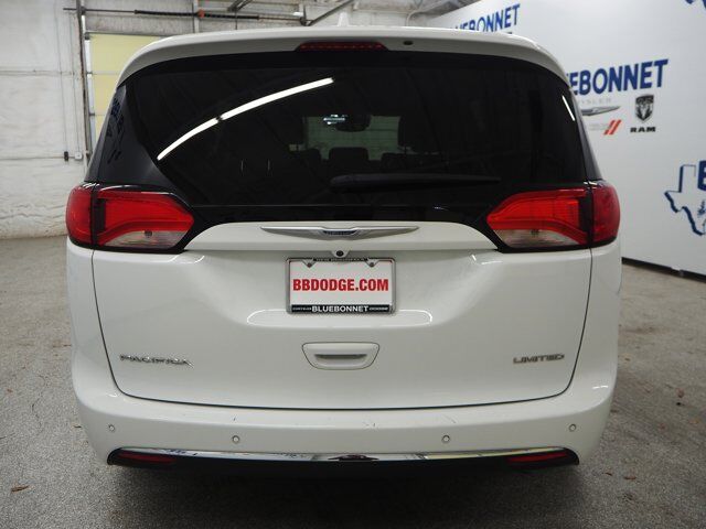 2020 Chrysler Pacifica Limited New Braunfels TX
