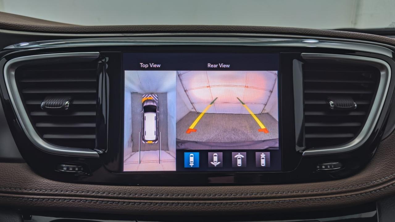 2020 Chrysler Pacifica Limited Tallmadge OH
