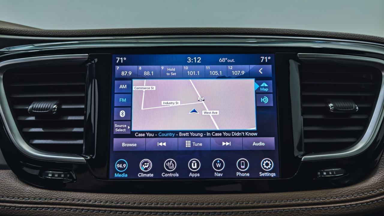 2020 Chrysler Pacifica Limited Tallmadge OH