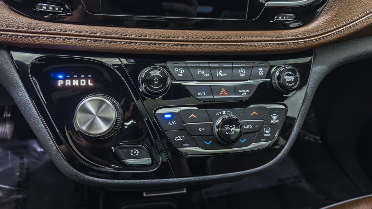 2020 Chrysler Pacifica Limited Tallmadge OH