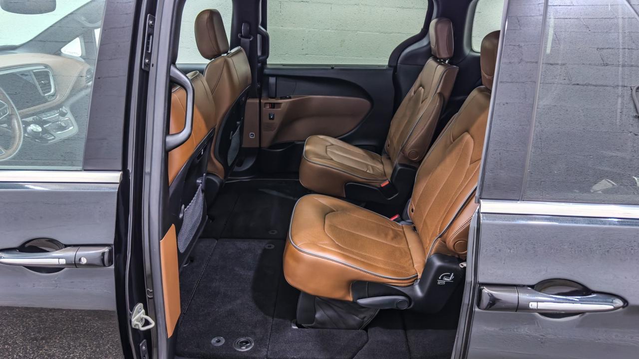 2020 Chrysler Pacifica Limited Tallmadge OH