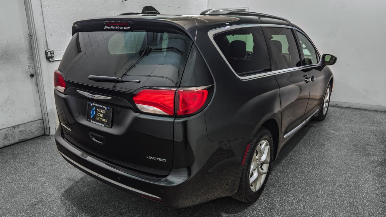 2020 Chrysler Pacifica Limited Tallmadge OH