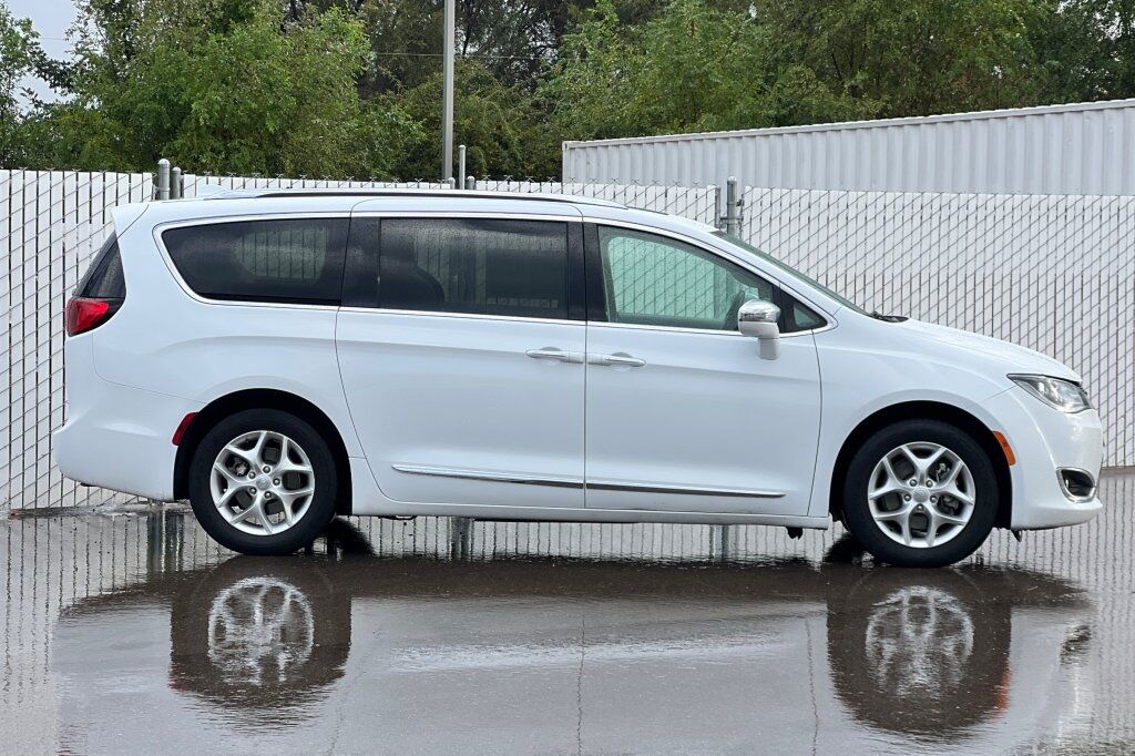 2020 Chrysler Pacifica Limited Fruitland ID