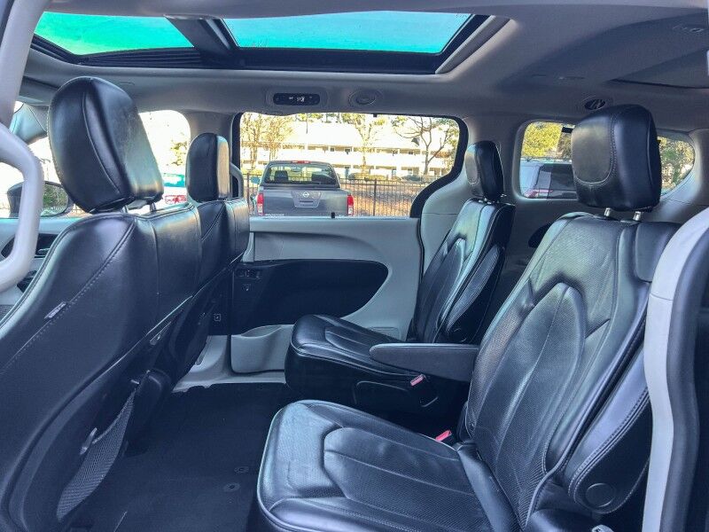 2020 Chrysler Pacifica Limited Wilmington NC