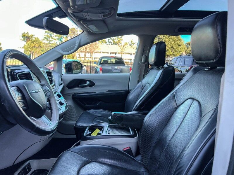 2020 Chrysler Pacifica Limited Wilmington NC